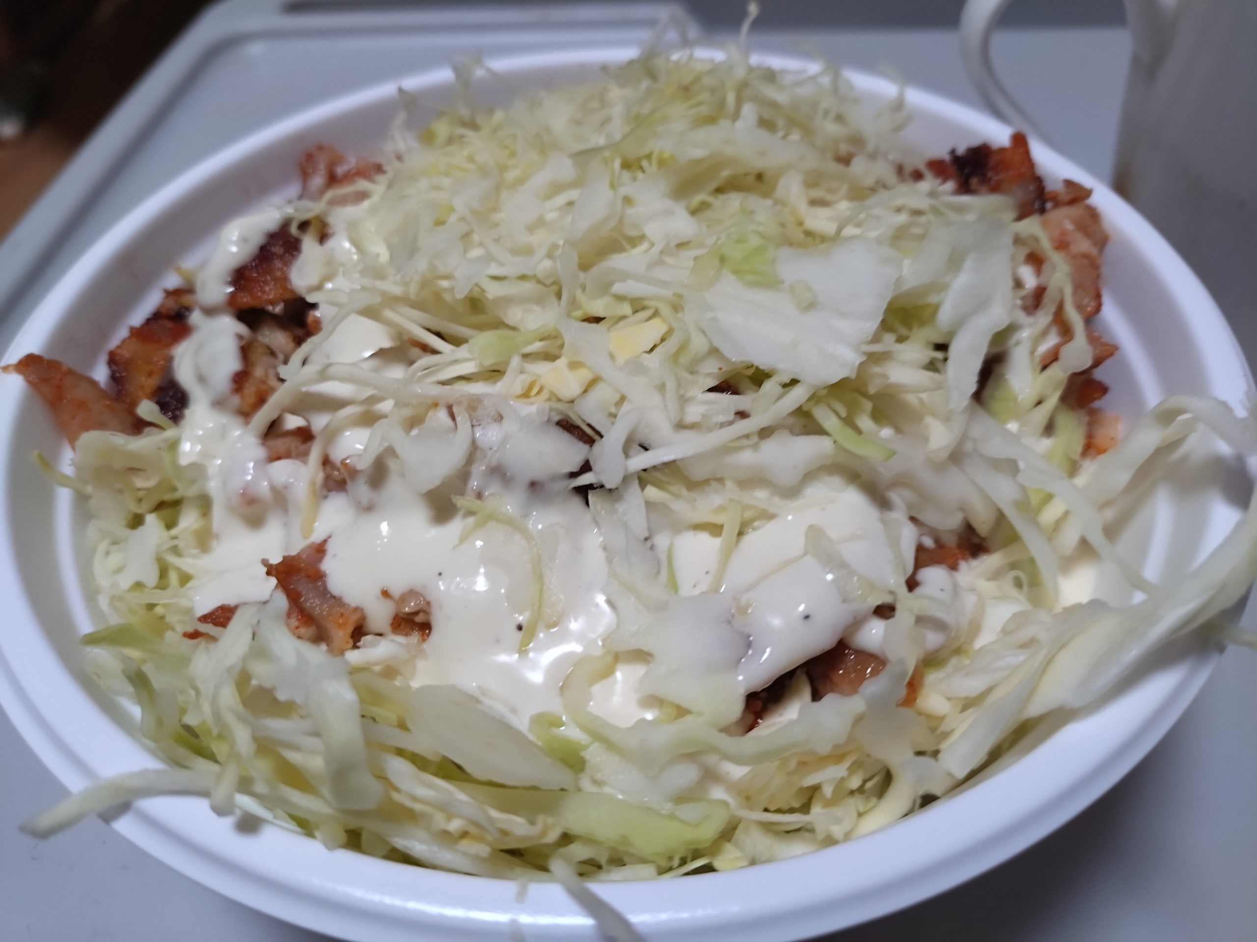 ケバブ丼のフタを開けた状態