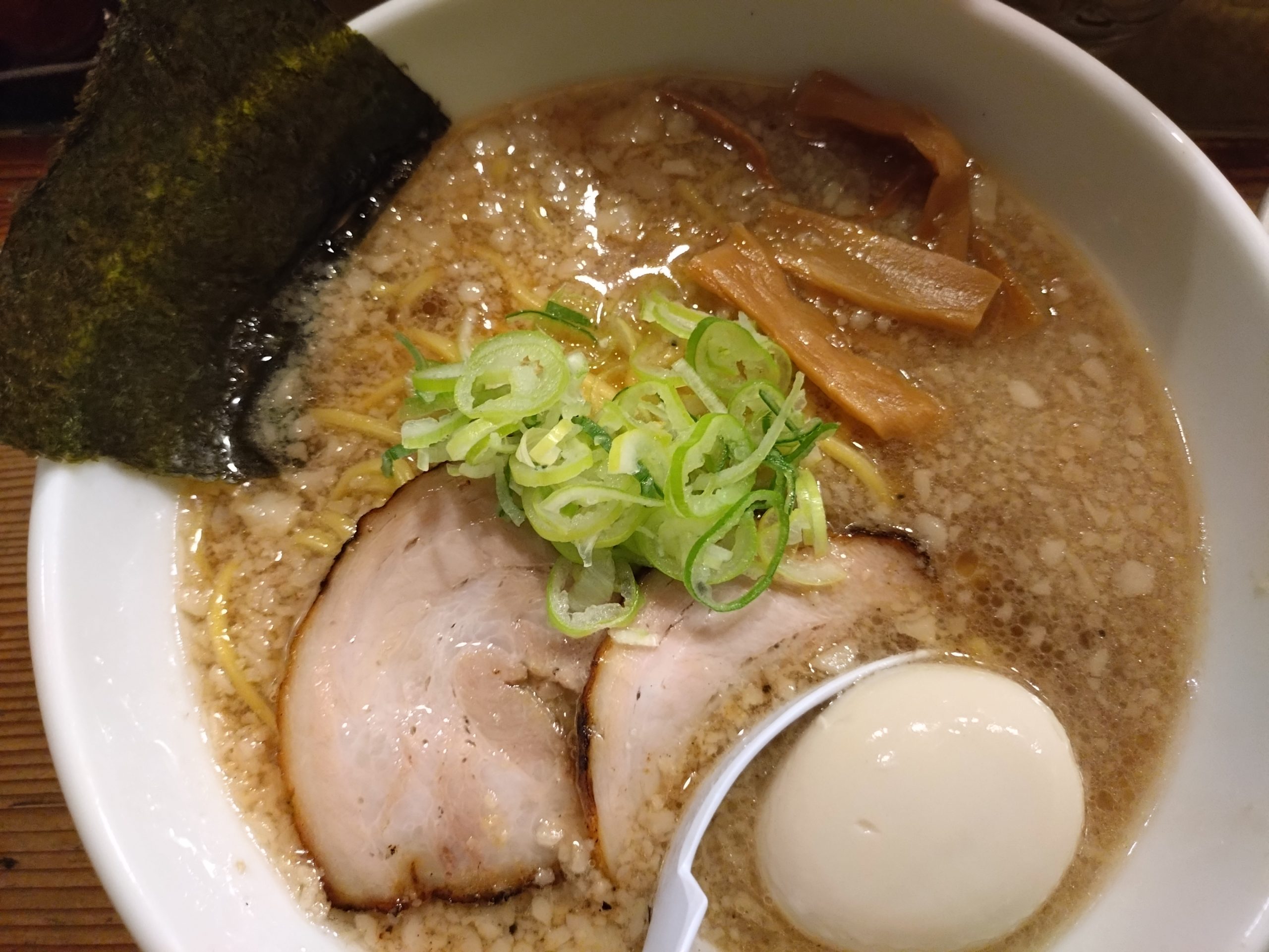 輝宗の味玉トッピング半熟たまご