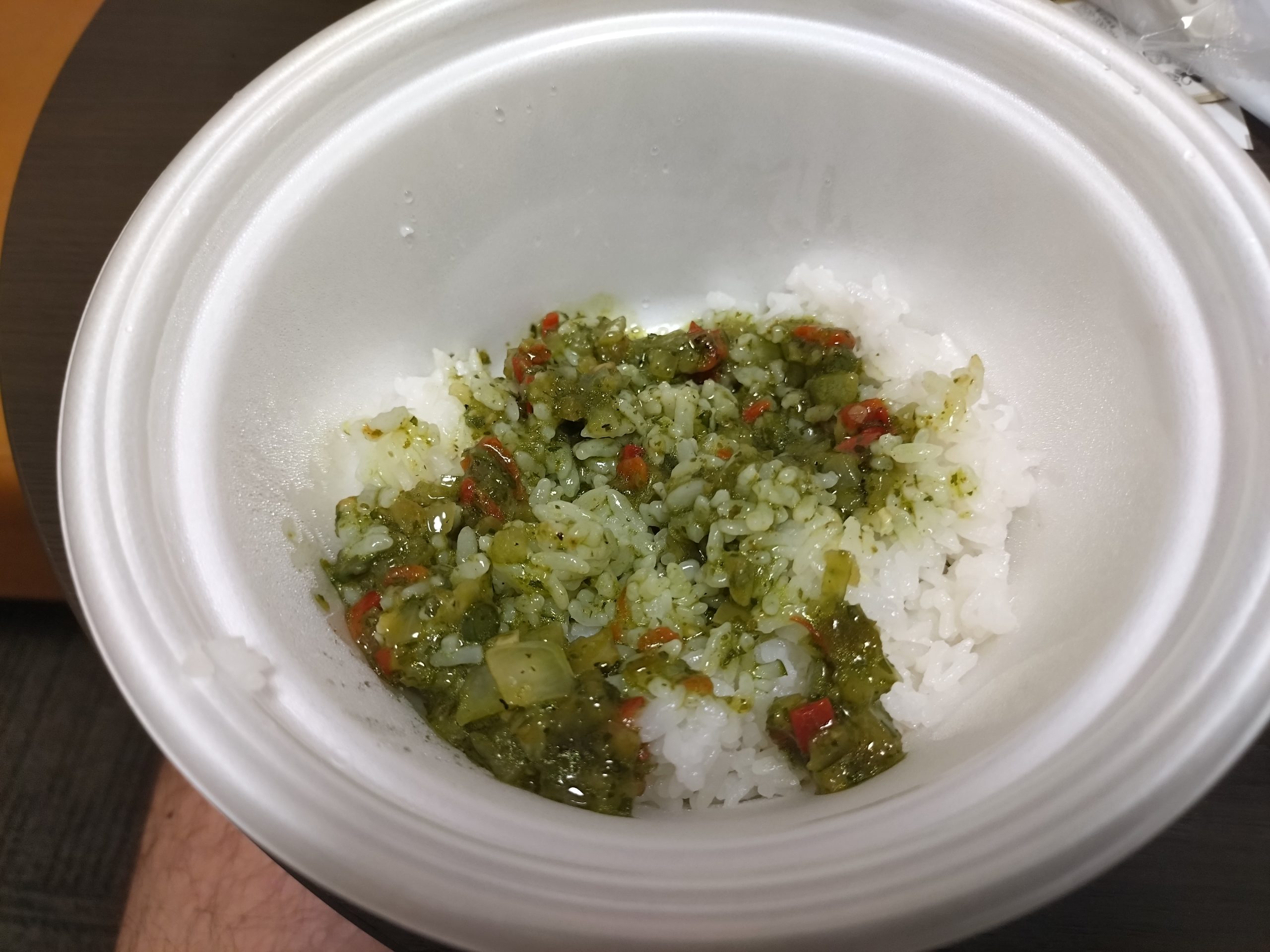 チミチュリソース厚切りポークのアップ