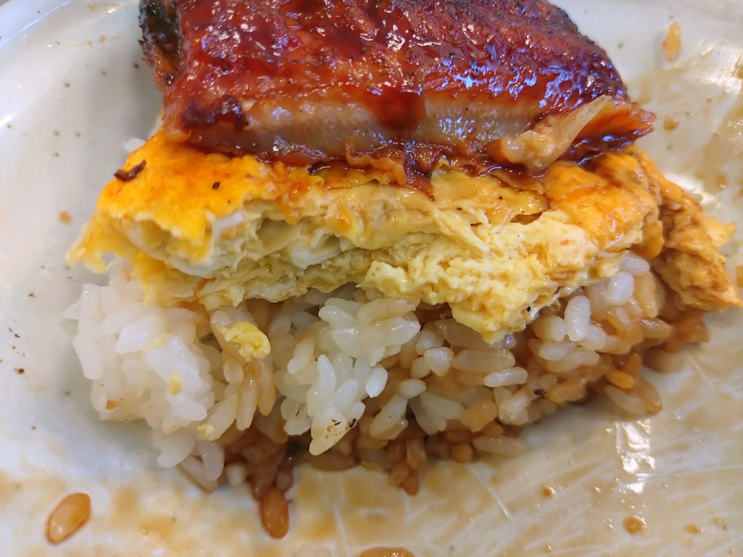 松屋 ふわたまうな丼の玉子断面アップ 松屋 ふわたまうな丼の玉子断面アップ