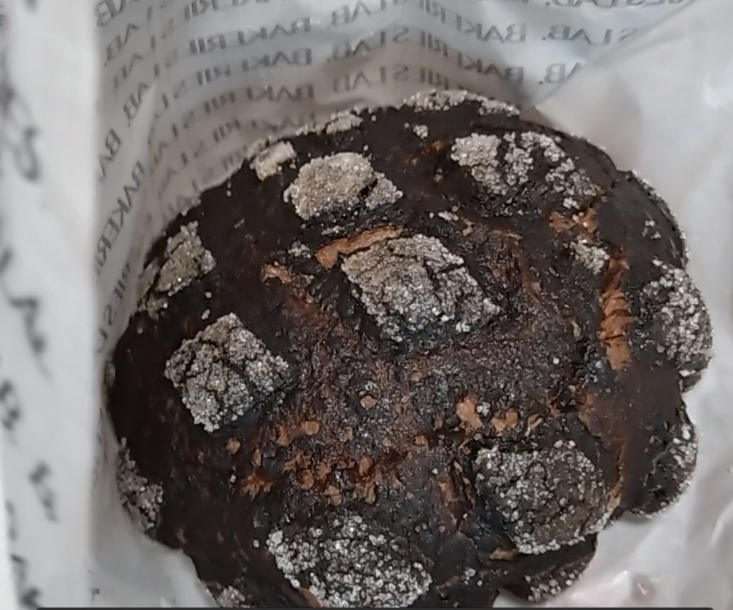 BAKERIES LAB のショコラメロンパン
